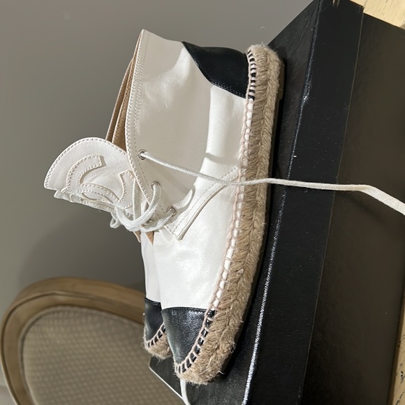 Chanel high top espadrilles size 38 - Picture 5 of 10